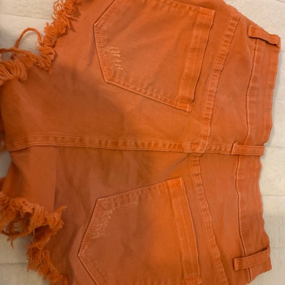 Shorts. - Picture 3 of 3